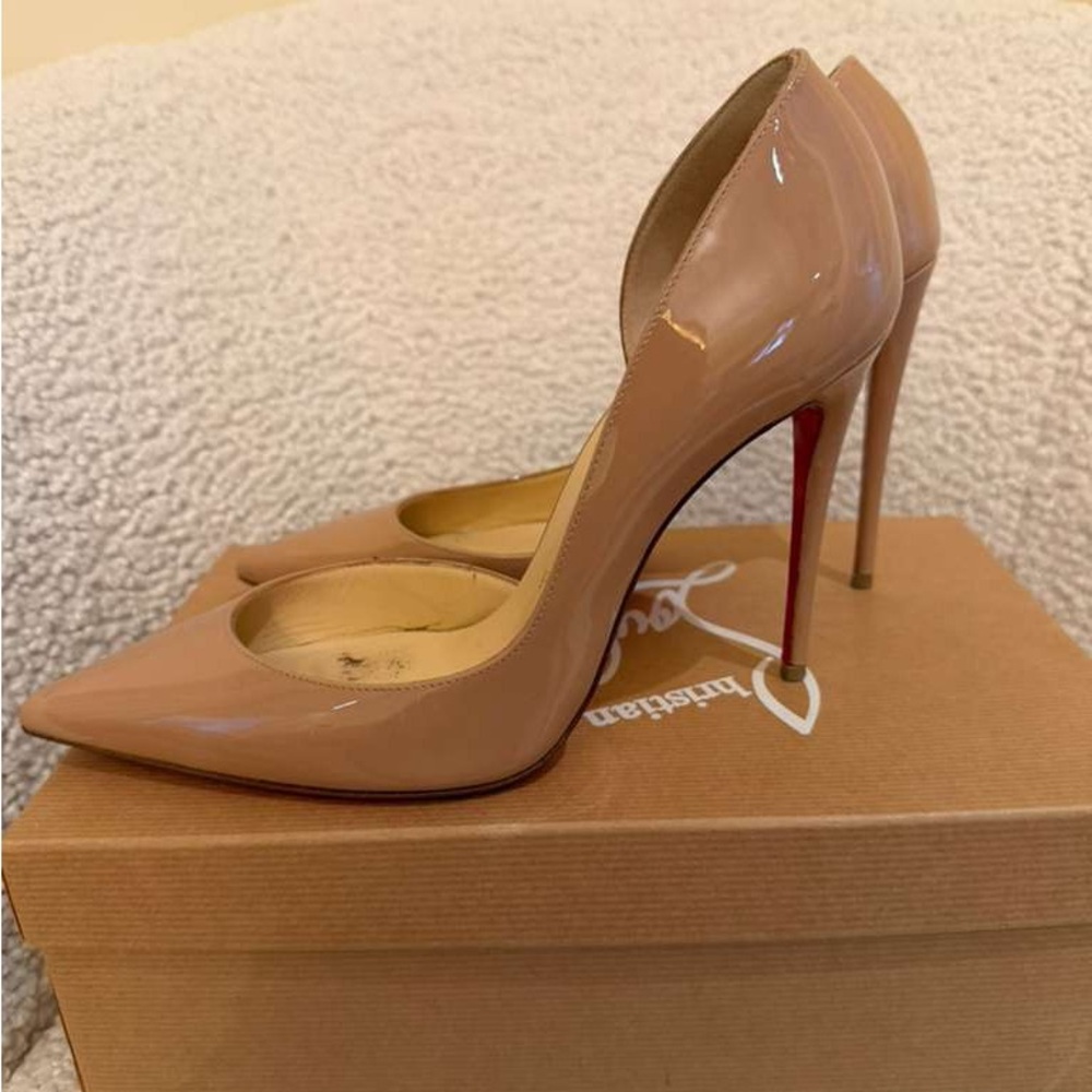 Christian Louboutin Beige Patent Leather Heels - Picture 2 of 6